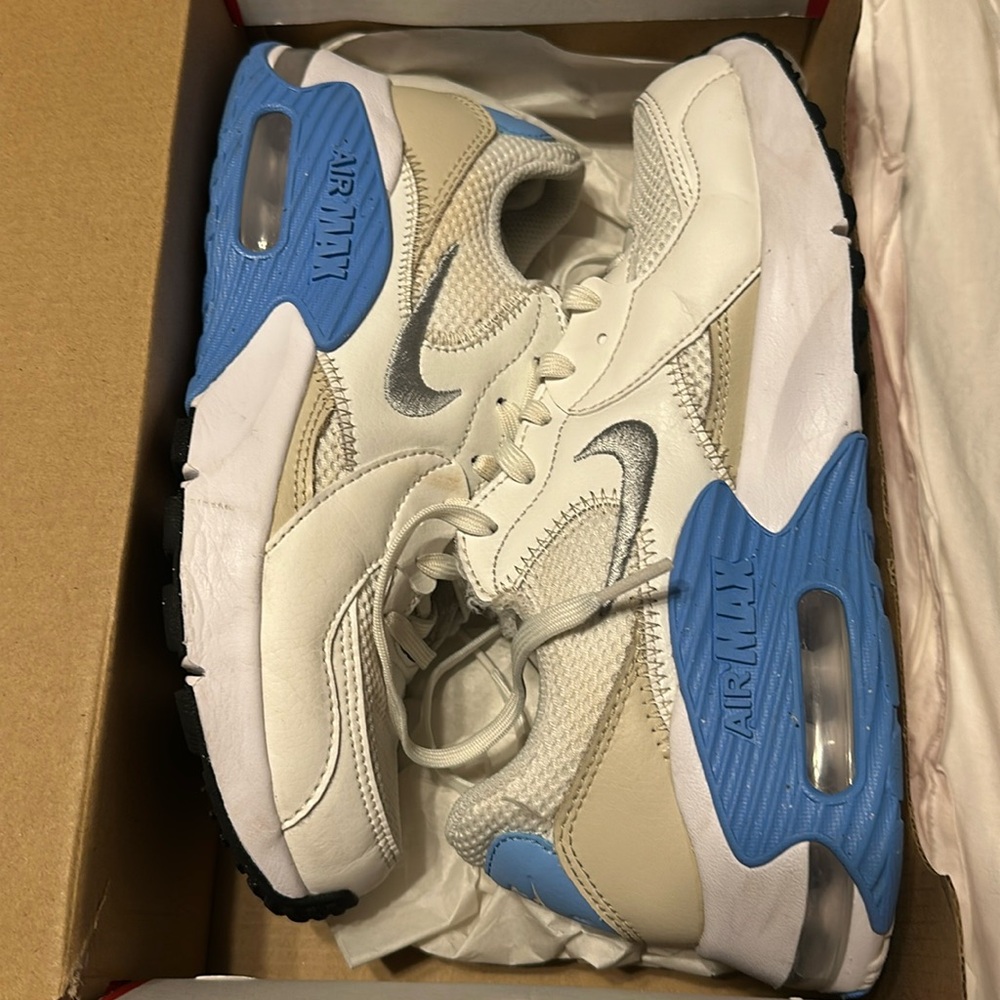 Women’s size 6.5 Summit White/ Wolf Grey Nike Air Max Excee barely worn